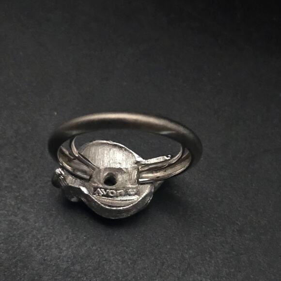 Vintage Avon 1973 French Twist Ring Silver Tone Size 4.75 - Picture 4 of 9